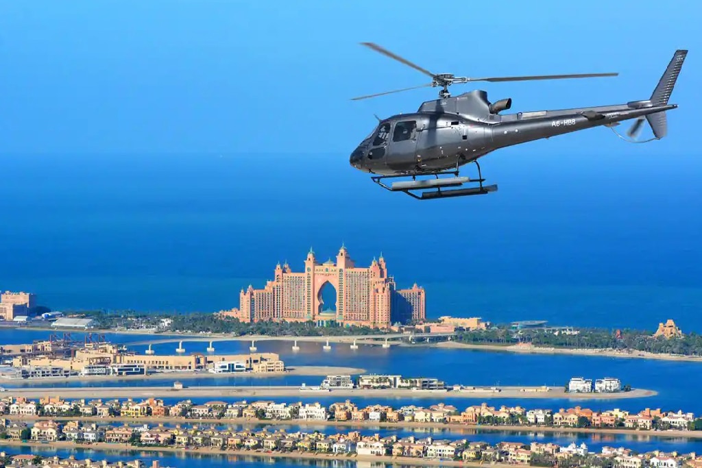 Heli Dubai helicopter ride gives you a birds eye view of the dubai city